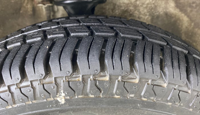 2012 Maruti Zen Estilo LXI CNG, CNG, Manual, 45,356 km, Right Front Tyre Tread