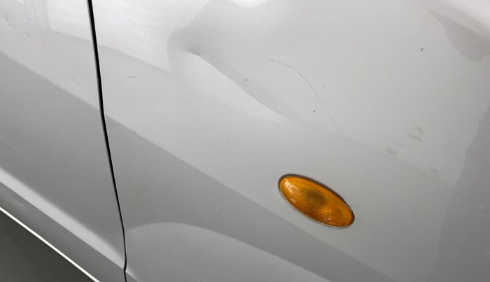 2012 Maruti Zen Estilo LXI CNG, CNG, Manual, 45,356 km, Right fender - Slightly dented