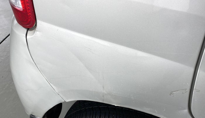 2012 Maruti Zen Estilo LXI CNG, CNG, Manual, 45,356 km, Right quarter panel - Slightly dented
