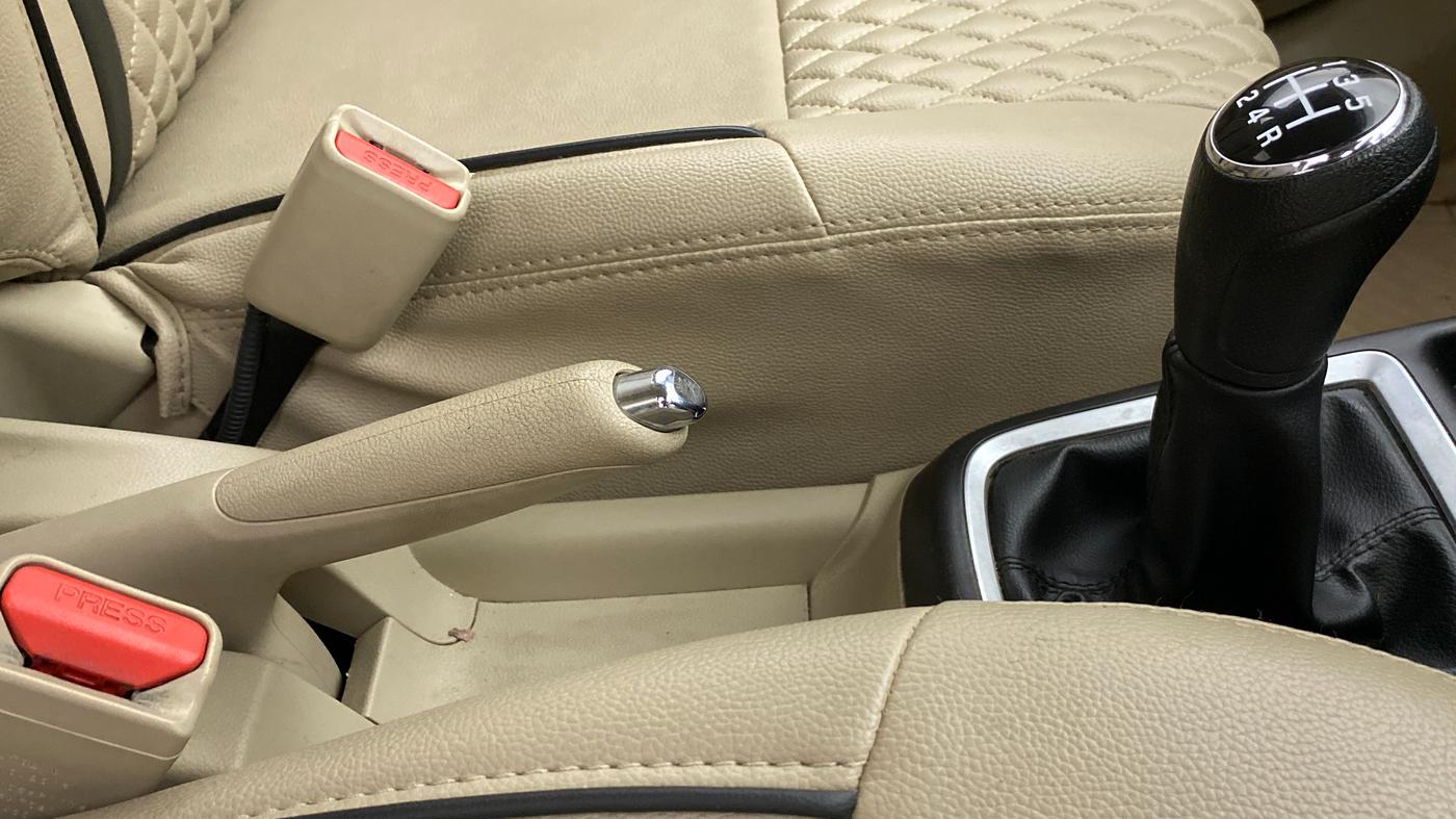 2019 Maruti Dzire VXI, Petrol, Manual, 12,706 km, Gear Lever