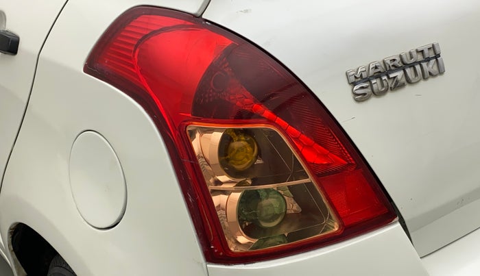 2011 Maruti Swift VXI, Petrol, Manual, 66,846 km, Left tail light - Minor damage