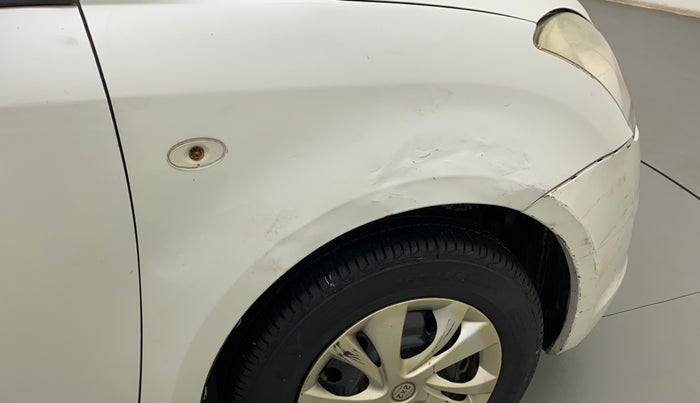 2011 Maruti Swift VXI, Petrol, Manual, 66,846 km, Right fender - Slightly dented