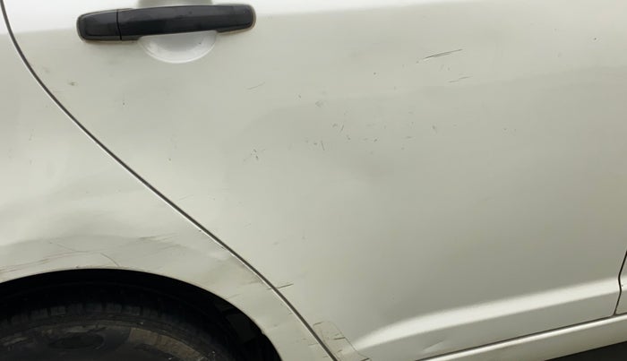 2011 Maruti Swift VXI, Petrol, Manual, 66,846 km, Right rear door - Slightly dented