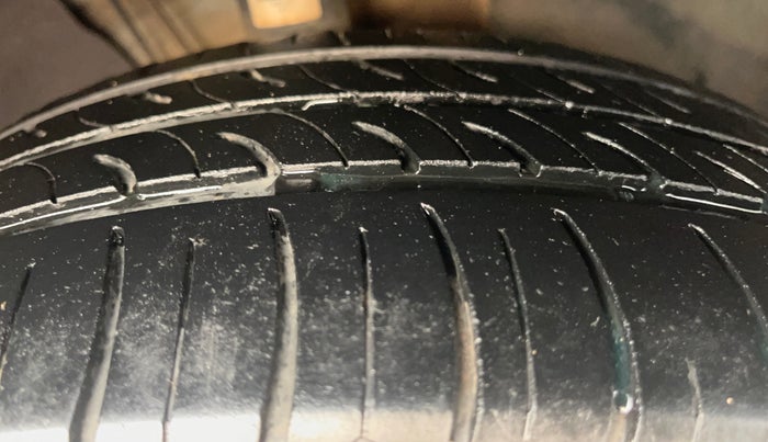 2022 Skoda SLAVIA ACTIVE 1.0L TSI MT, Petrol, Manual, 1,03,058 km, Right Front Tyre Tread