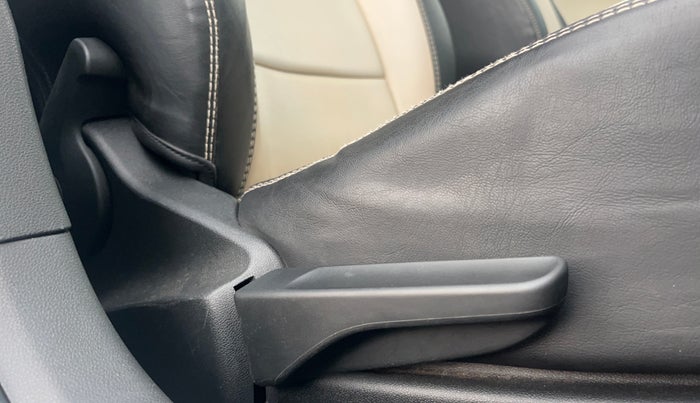 2022 Skoda SLAVIA ACTIVE 1.0L TSI MT, Petrol, Manual, 1,03,058 km, Driver Side Adjustment Panel