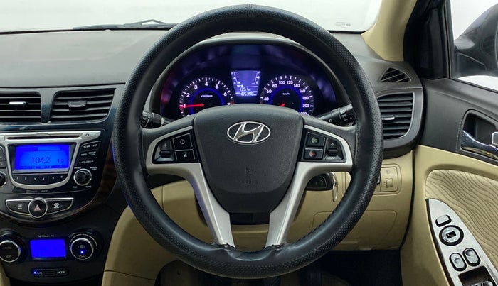 2014 Hyundai Verna FLUIDIC 1.4 VTVT CX, CNG, Manual, 1,05,810 km, Steering Wheel Close Up