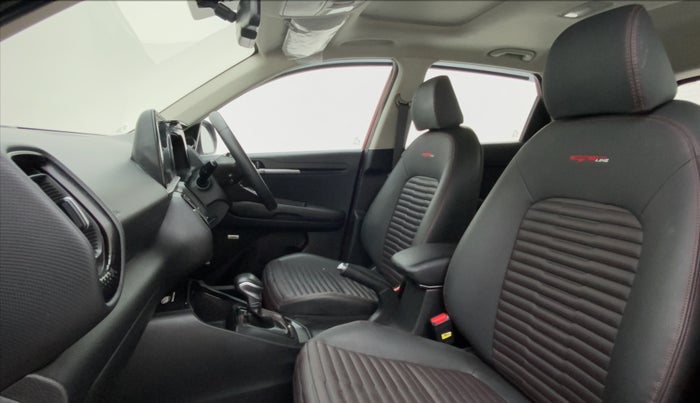 2020 KIA SONET GTX PLUS 1.5D  AT, Diesel, Automatic, 13,999 km, Right Side Front Door Cabin