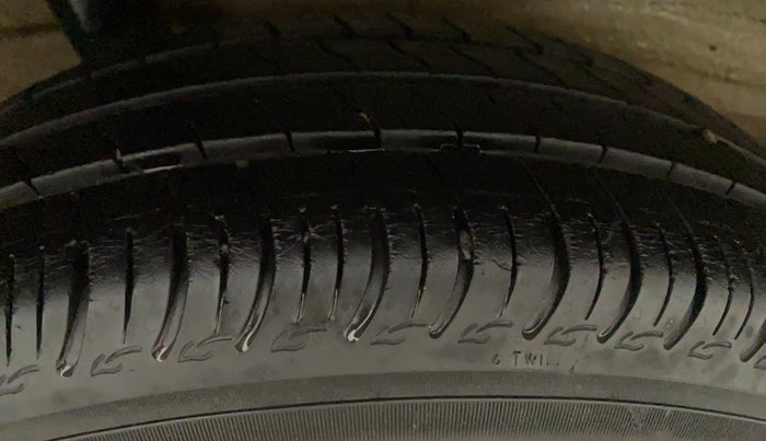 2020 Maruti S PRESSO VXI (O) AMT, Petrol, Automatic, 13,440 km, Right Rear Tyre Tread