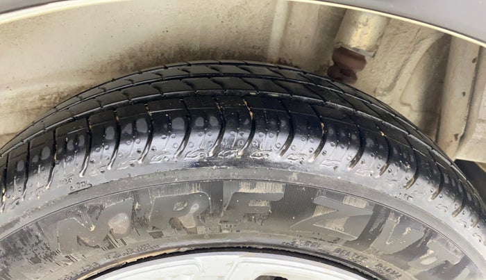 2019 Maruti New Wagon-R ZXI 1.2, CNG, Manual, 1,29,006 km, Left Rear Tyre Tread