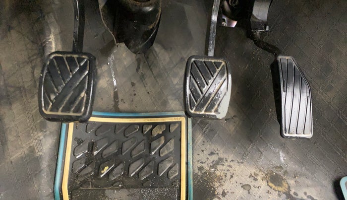 2019 Maruti New Wagon-R ZXI 1.2, CNG, Manual, 1,29,006 km, Pedals