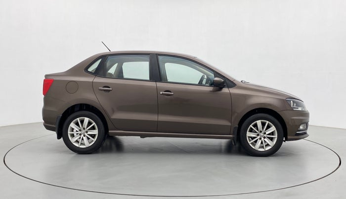 2017 Volkswagen Ameo HIGHLINE1.5L, Diesel, Manual, 82,864 km, Right Side View