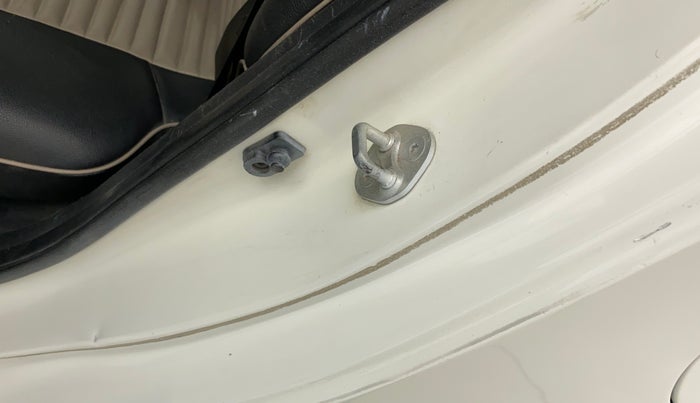 2014 Hyundai Grand i10 SPORTZ 1.2 KAPPA VTVT, Petrol, Manual, 73,019 km, Left C pillar - Minor scratches