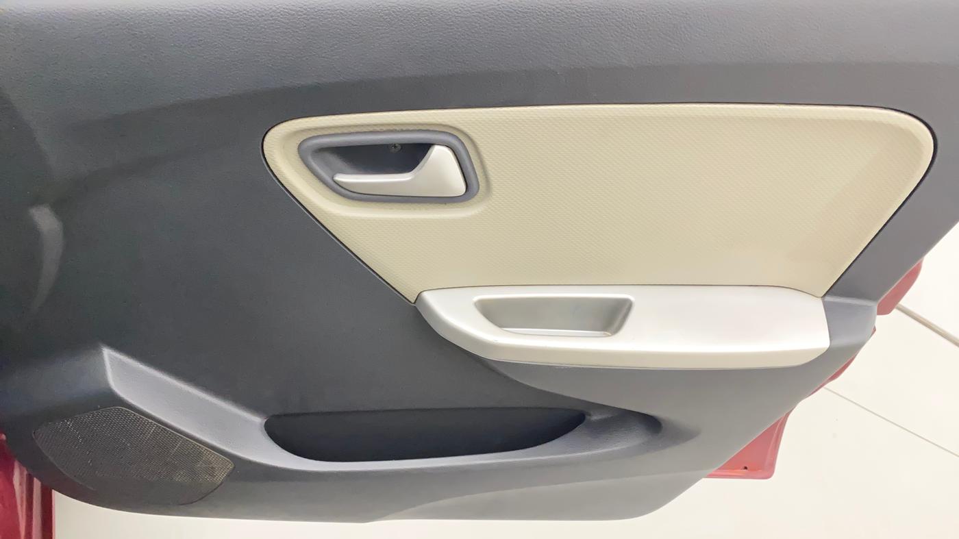 2017 Maruti Alto K10 VXI, Petrol, Manual, 91,773 km, Driver Side Door Panels Control