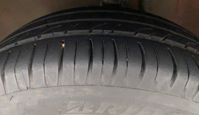 2017 Maruti Alto K10 VXI, Petrol, Manual, 91,773 km, Left Front Tyre Tread