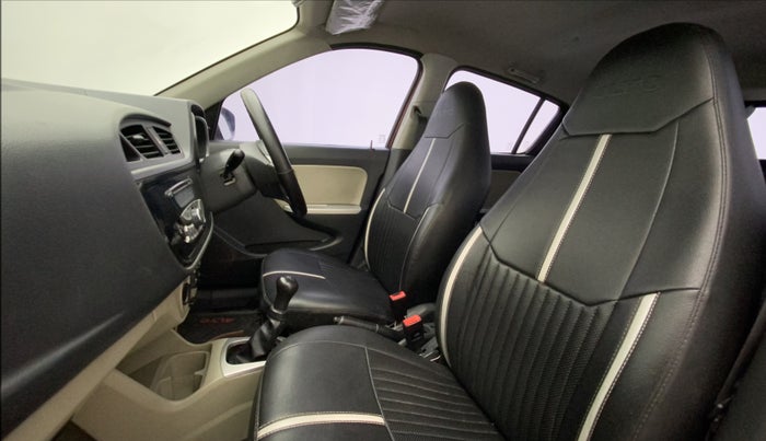 2017 Maruti Alto K10 VXI, Petrol, Manual, 91,773 km, Right Side Front Door Cabin
