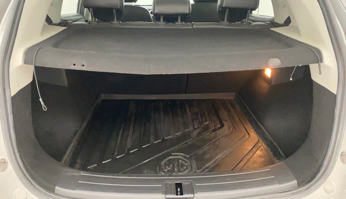 2021 MG ASTOR SAVVY 1.5 CVT, Petrol, Automatic, 40,061 km, Boot Inside