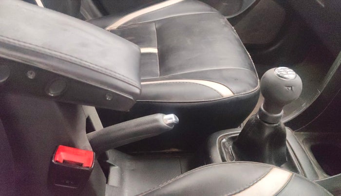 2016 Maruti Swift VXI, Petrol, Manual, 98,776 km, Gear Lever