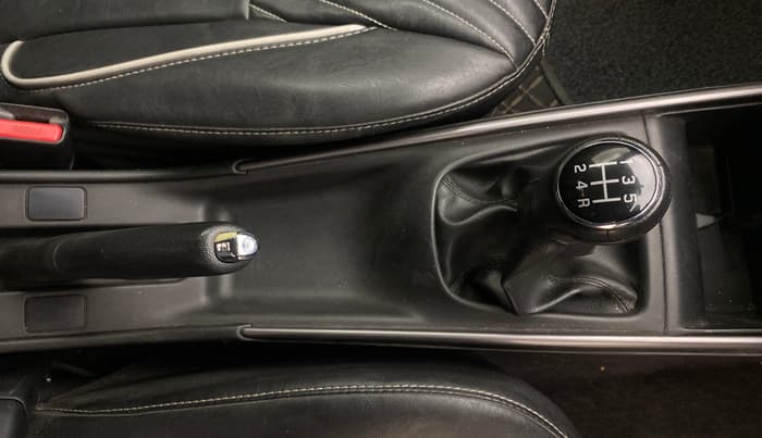 2019 Toyota Glanza V, Petrol, Manual, 33,383 km, Gear Lever