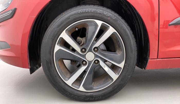 2021 Tata ALTROZ XZ PETROL, Petrol, Manual, 49,819 km, Left Front Wheel