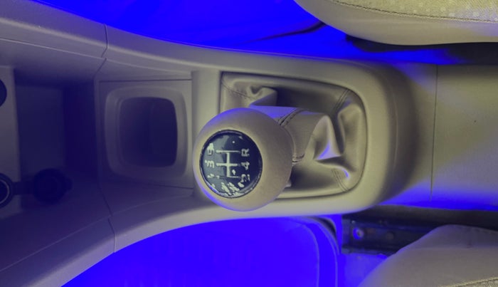 2014 Maruti Swift Dzire VXI, Petrol, Manual, 67,109 km, Gear Lever