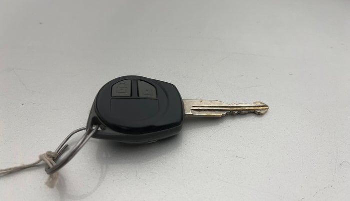 2014 Maruti Swift Dzire VXI, Petrol, Manual, 67,109 km, Key Close Up