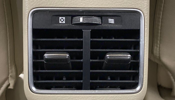 2017 Maruti Ciaz ZXI, Petrol, Manual, 31,654 km, Rear AC Vents