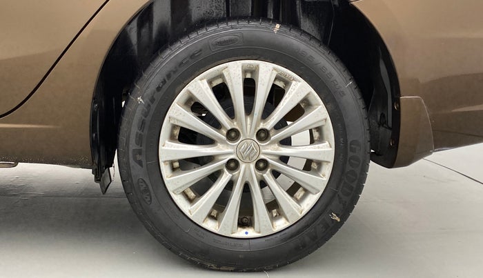 2017 Maruti Ciaz ZXI, Petrol, Manual, 31,654 km, Right Rear Wheel