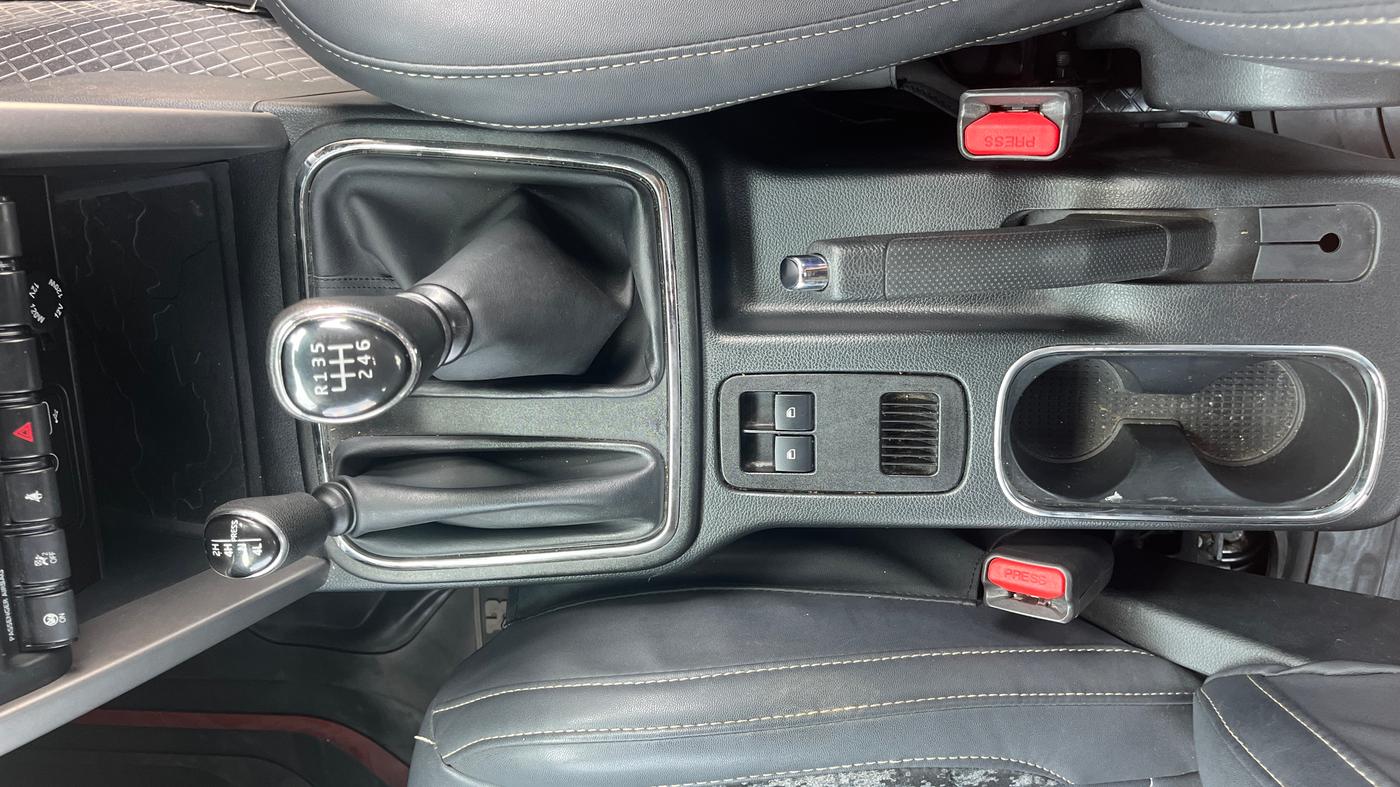 2022 Mahindra Thar LX HT PETROL 4WD MT, Petrol, Manual, 20,277 km, Gear Lever