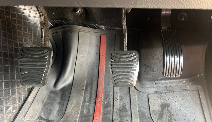 2022 Mahindra Thar LX HT PETROL 4WD MT, Petrol, Manual, 20,277 km, Pedals