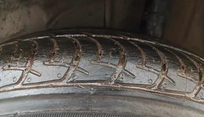 2019 Maruti New Wagon-R VXI (O) 1.0 AMT , Petrol, Automatic, 24,256 km, Left Rear Tyre Tread