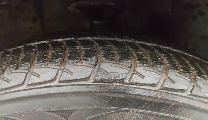 2019 Maruti New Wagon-R VXI (O) 1.0 AMT , Petrol, Automatic, 24,256 km, Right Front Tyre Tread