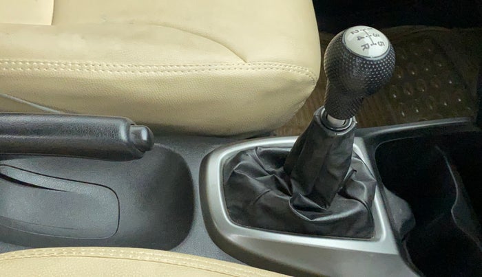 2013 Honda City 1.5L I-VTEC CORPORATE MT, Petrol, Manual, 48,166 km, Gear Lever