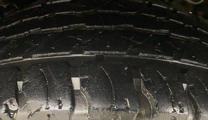 2021 Mahindra Thar LX PETROL HT 4WD AT, Petrol, Automatic, 36,203 km, Left Front Tyre Tread