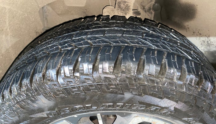 2021 Renault Duster RXZ 1.5 PETROL MT, Petrol, Manual, 85,624 km, Left Front Tyre Tread