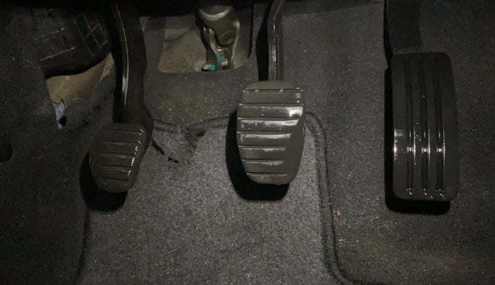 2021 Renault Duster RXZ 1.5 PETROL MT, Petrol, Manual, 85,624 km, Pedals