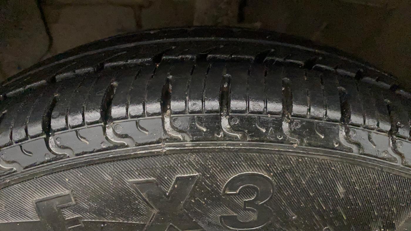 2022 Hyundai NEW SANTRO MAGNA EXECUTIVE CNG, CNG, Manual, 88,216 km, Left Front Tyre Tread