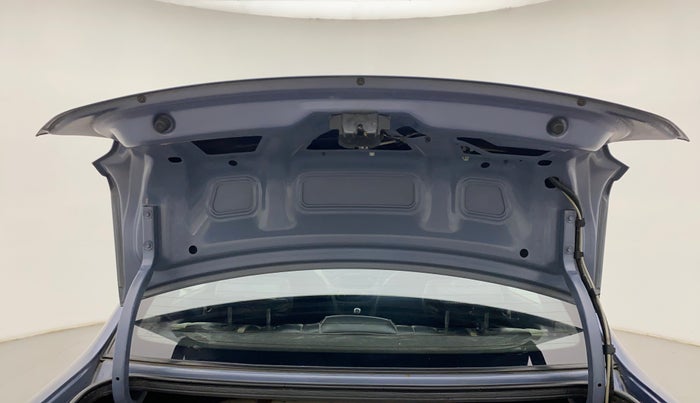 2014 Hyundai Xcent SX 1.2 (O), CNG, Manual, 1,22,025 km, Boot Door Open