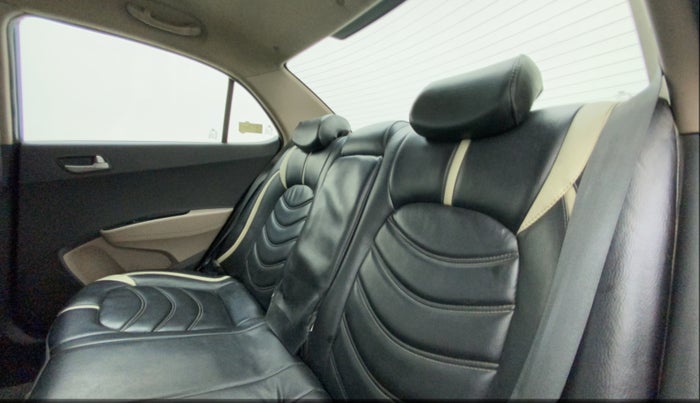 2014 Hyundai Xcent SX 1.2 (O), CNG, Manual, 1,22,025 km, Right Side Rear Door Cabin