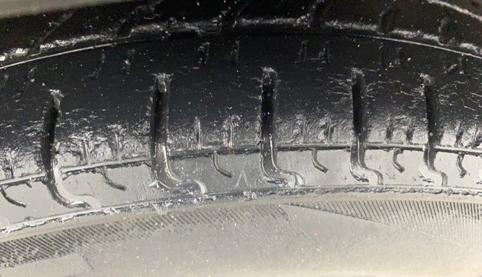 2018 Datsun Redi Go T(O) 1.0 AMT, Petrol, Automatic, 47,779 km, Left Front Tyre Tread