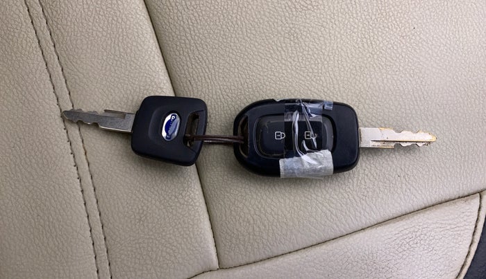 2018 Datsun Redi Go T(O) 1.0 AMT, Petrol, Automatic, 47,779 km, Key Close Up