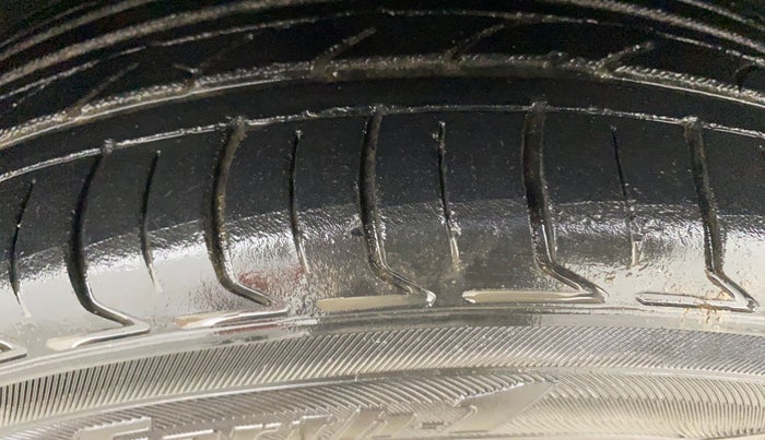 2018 Tata TIGOR XZA PETROL, Petrol, Automatic, 78,418 km, Right Front Tyre Tread