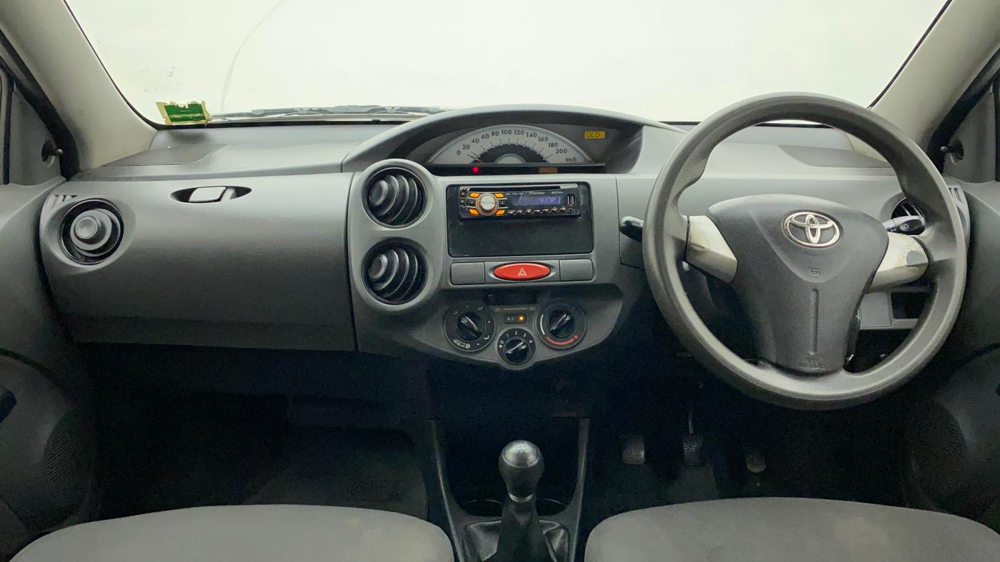 2012 Toyota Etios Liva G SP, Petrol, Manual, 77,476 km, Dashboard