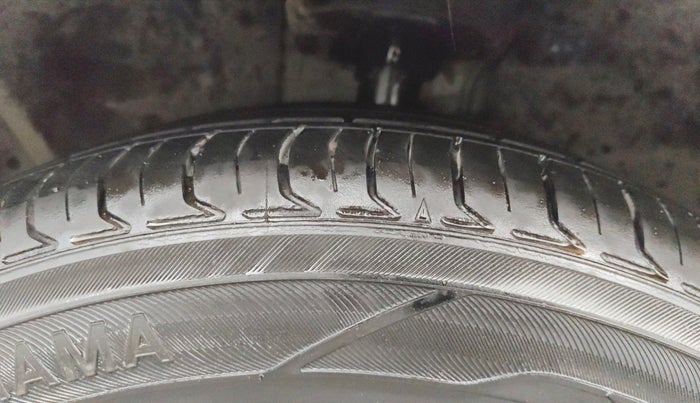 2019 Ford FREESTYLE TITANIUM 1.2 PETROL, Petrol, Manual, 56,903 km, Left Front Tyre Tread