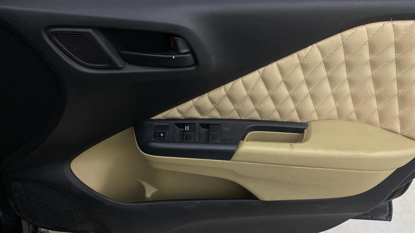 2014 Honda City 1.5L I-DTEC SV, Diesel, Manual, 88,740 km, Driver Side Door Panels Control
