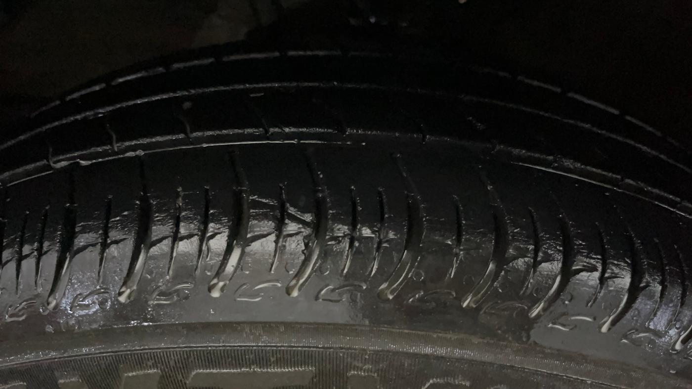 2020 Maruti S PRESSO VXI+, Petrol, Manual, 50,921 km, Left Front Tyre Tread