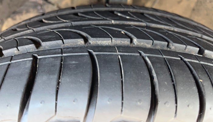 2019 Maruti Baleno ZETA CVT PETROL 1.2, Petrol, Automatic, 62,661 km, Left Front Tyre Tread