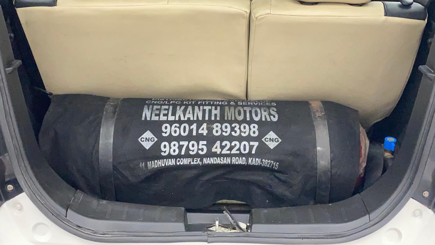 2017 Maruti Wagon R 1.0 VXI, CNG, Manual, 73,084 km, Boot Inside