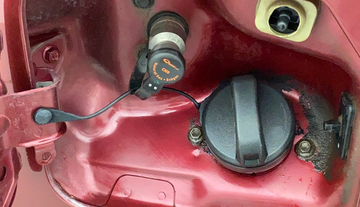 2014 Maruti Alto K10 LXI CNG, CNG, Manual, 30,630 km, Left quarter panel - CNG cap missing