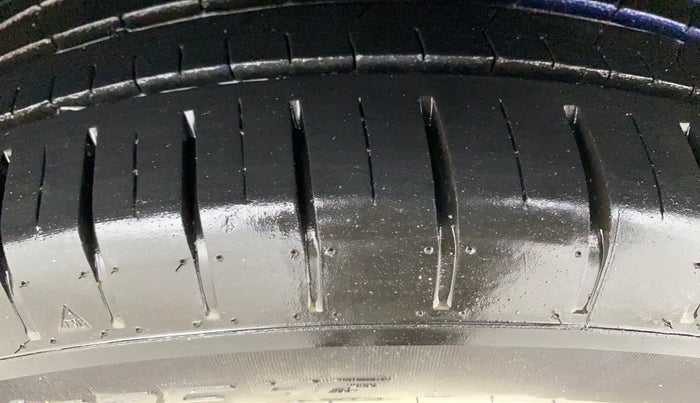 2020 Toyota Glanza G, Petrol, Manual, 64,711 km, Left Rear Tyre Tread