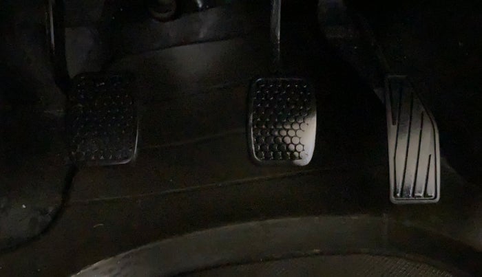 2019 Maruti Alto LXI CNG, CNG, Manual, 44,318 km, Pedals